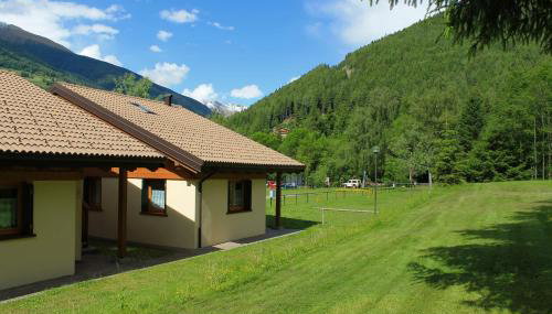 Chalet Presanella - Photo 2, Garden, Garden view