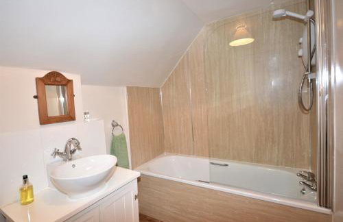 2 Bed in Duns 48811 - Photo 8