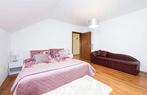 Stunning Home In Velika - Photo 22