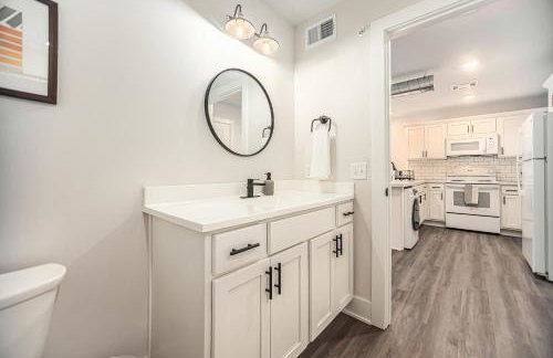 Upscale Abode - Brand New Corporate Apt Downtown - Foto 9