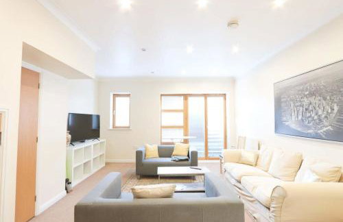 Amazing 2 Bed Townhouse walking distance from Bristol Temple Meads - Foto 2