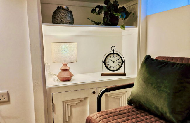 2-Bed Apartment - For Contractors & Business Travellers - Long Stays Welcome - Photo 60