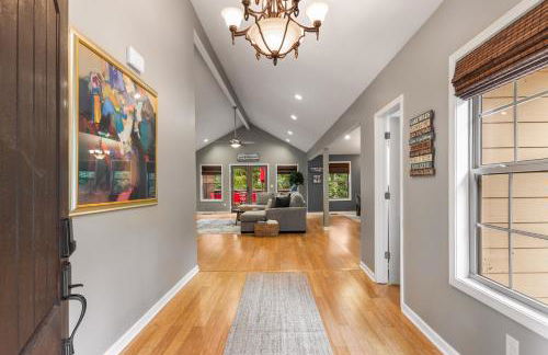 4bd Waterfront House in Lake Lanier with HotTub, FirePit, Wifi, Ping Pong and 2 Kaya - Foto 11