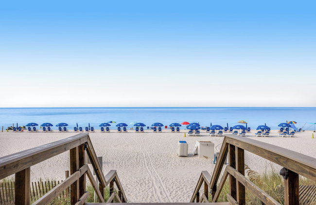 Majestic 1-1306! Gulf front 1bedroom, Pool,Hot Tubs,Tennis - Photo 1