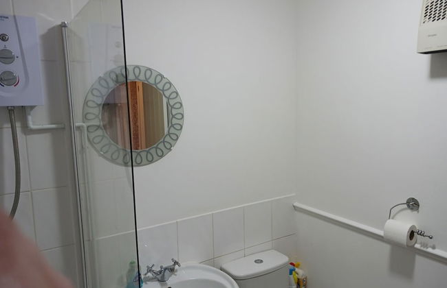 Cosy 1-bed Apartment in Swindon, Private Parking - Foto 14