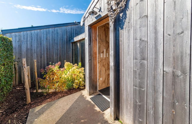 Lush Chalet Near Lake of Butgenbach - Photo 3