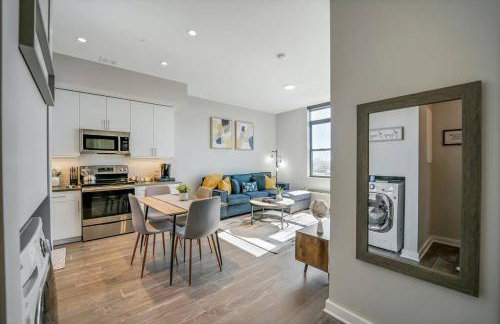 Stylish 1br Unit. Parking. Easy Ride to NYC - Photo 8