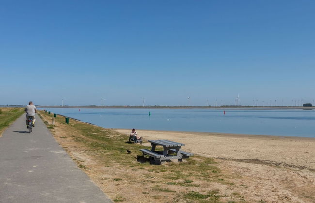 Apartment in Sint-annaland With Water Views - Photo 33