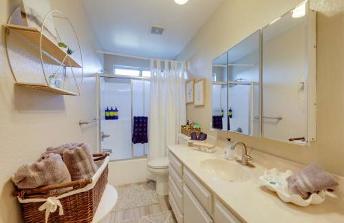 Chic Peaceful Retreat 16 Mi to Beaches and Wineries! - Foto 11