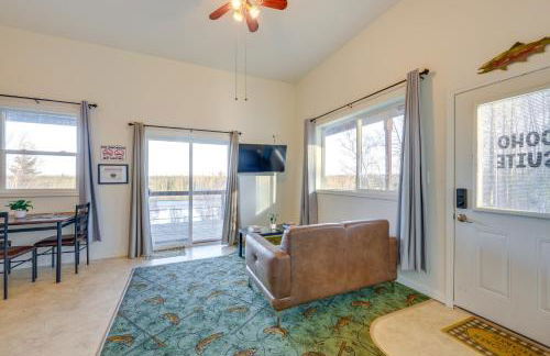 River Views and Fire Pit Cozy Soldotna Apartment! - Foto 6
