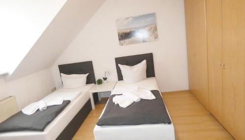 SUNNYHOME Monteurwohnungen und Apartments in Wackersdorf - Foto 4