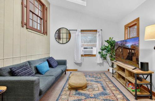 River Access Cabin with Hot Tub, Fire Pit, & WiFi! - Foto 32