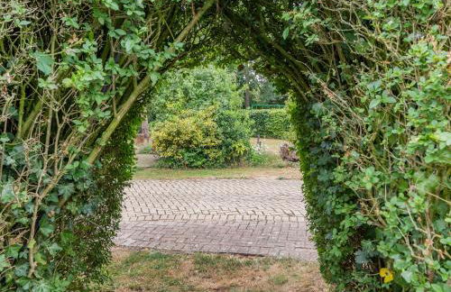 The Nest Box - Photo 17