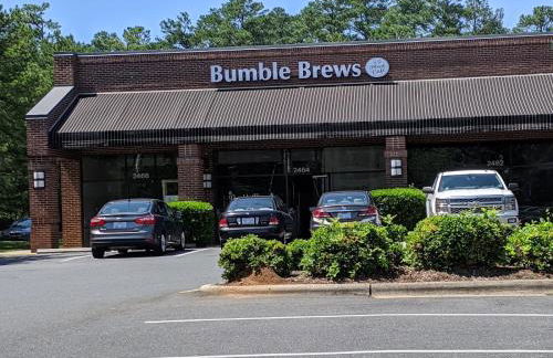 3 Beds, Kids Friendly Ranch,Jaccuzzi Tub,Walk to Food Lion,Restaurant, Keurig , sleep noise machine,,Crib,5G - Foto 32