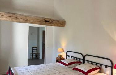 Gîte La Maison des Poètes de 1 à 6 personnes à Treigny Perreuse - Foto 21