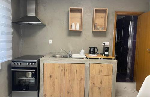 The Secret Studio - OAKA Stadium & nearby hospitals - Foto 25