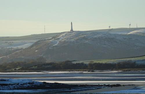 Kents Bank Holiday - Pet Friendly with Bay Views - Foto 40