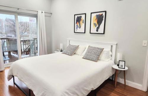 Jennifer's Penthouse Panoramic City Views w Deck - Foto 15