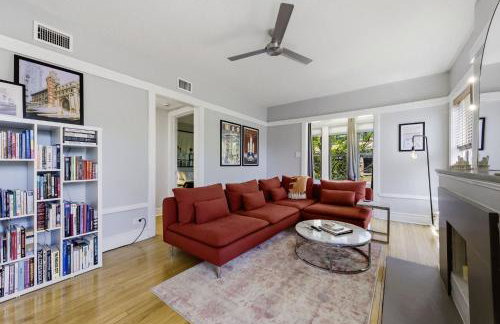 Steps to the Lakefront! This Uptown Beauty is Everything You Need for a Perfect Chicago Getaway condo - Foto 31