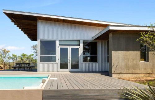 Luxury Riverfront Retreat - 6 Cabins - Private Pool - Photo 93