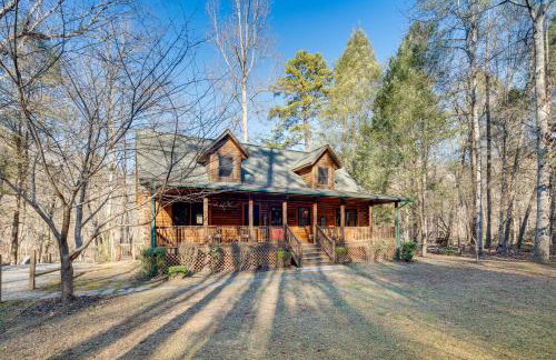 Pet-Friendly Cabin with Loft 5 Mi to Lake Lure! - Foto 30