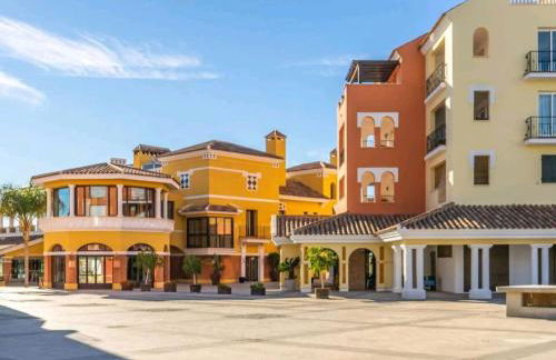 Ground Floor Licenced Apartment, Close to Town & Pool - Foto 11