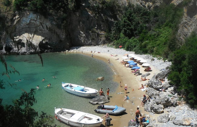 Holiday House with Pool near Sea, Beach, & Caves - Foto 25