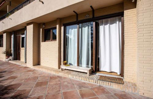 Apartamento en primera línea de playa con piscina - Photo 34