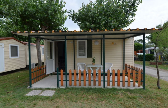 Wooden Chalet with Terrace near Beach - Photo 28