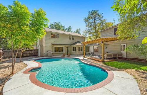 The Pines I Sleeps 12 I Private Pool I Patio & BBQ - Foto 56