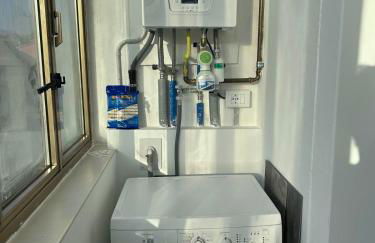 De Mio's Apartment - Photo 32