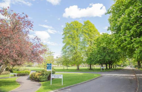 Stylish Modern Newly Built Apartment 15 min From City Centre - Foto 30