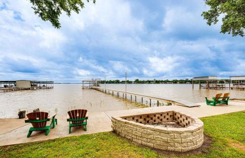 Private Dock and Deck Eagle Mountain Lake Retreat! - Photo 1