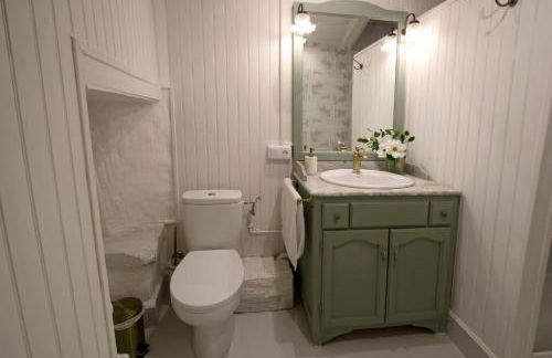 Masia con encanto en el bosque a 10 min de Girona - Foto 21