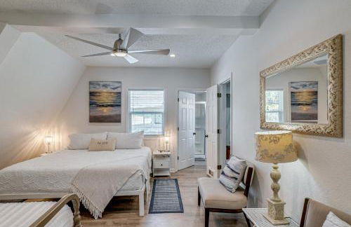 Cozy 3BRand3BA • Sleeps 9 • 0 3 Mi to Beach • PCB - Foto 2