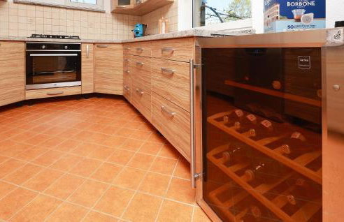 Stunning Home In Jurdani - Foto 28