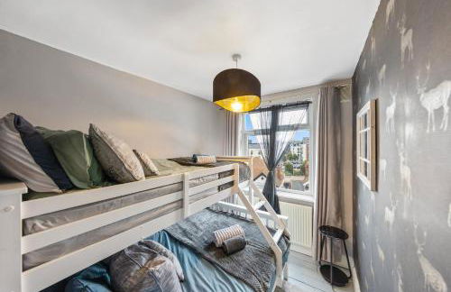 Lesley House 4 bed villa TV Internet Garden - Foto 14