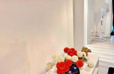 Luxe Smart Home - Basildon Serviced Accommodation - 7 Mins Walk To Basildon Town Centre, Hospital & Train Station - Foto 22