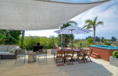 Nice home, Ocean views, and open space views. - Photo 32