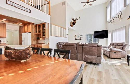 Cascade Cabin Mountain Getaway with Private Beach - Foto 14