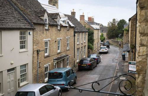 Spacious 1-bed apartment with super king or twin in central Charlbury, Cotswolds - Foto 15