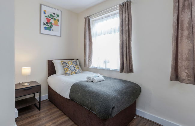 2-bed House - Sleeps 7 & Free Parking - Foto 2