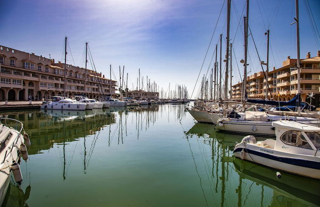 Apartamentos Puerto Almerimar - Photo 1