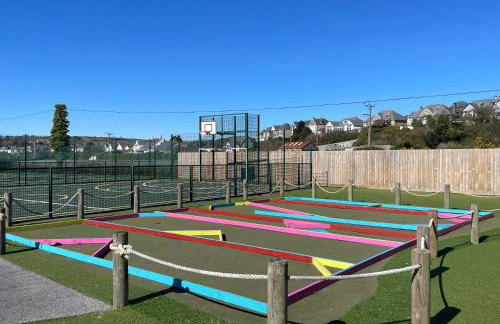 Golden Dunes Retreat, Dog-Friendly Stay at Par Sands Holiday Park, Cornwall - Photo 13