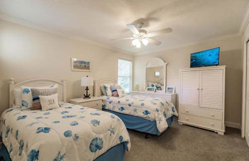 1205 PD Experience Coastal Charm in this Townhome - Foto 27