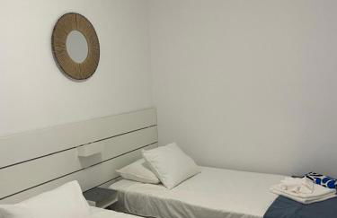 Villa LiLo Private House with Heated Pool - Foto 11