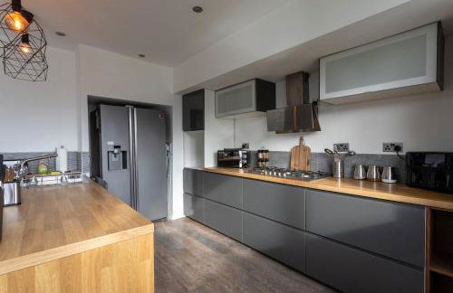 Brand New 5 Bed Home With Snooker Table, Wolverhampton - Foto 21