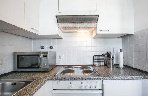 COOLEST Apartment in Berlin, easy Check-in, near BER Airport - Quiet&Cozy Penthouse - Foto 7