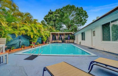 Central Stunning Villa with Heated Pool Cabana - Foto 39