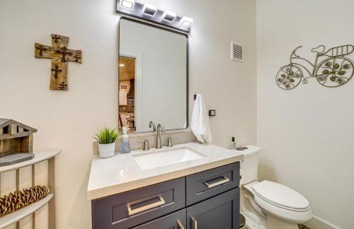 Fire Pit and Trail Access Spacious Happy Jack Cabin - Foto 18